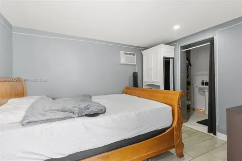 1018 S C Street Lake Worth FL 33460