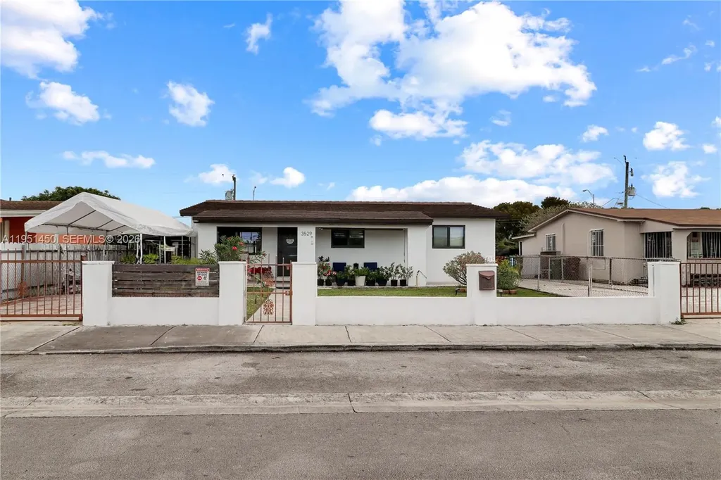 3529 W 14th Lane Hialeah FL 33012