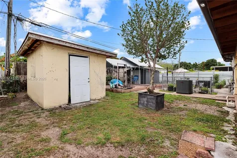 3529 W 14th Lane Hialeah FL 33012