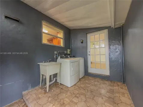 410 Pinecrest Drive Miami Springs FL 33166