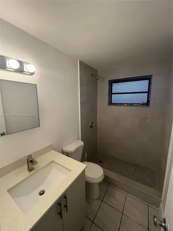 1719 NW 16th Street Miami FL 33125