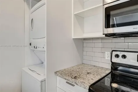 4017 N Meridian Avenue Miami Beach FL 33140