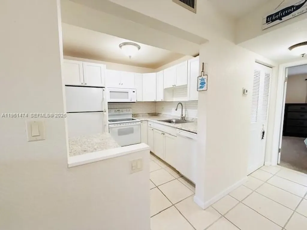 3061 NW 47th Terrace Lauderdale Lakes FL 33313