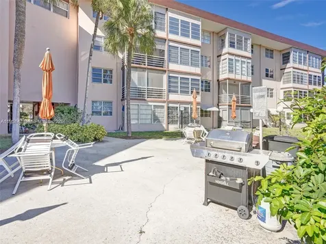 3061 NW 47th Terrace Lauderdale Lakes FL 33313