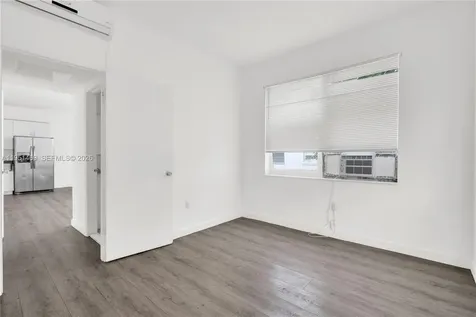 402 NW 12th Avenue Miami FL 33128