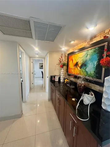 19370 Collins Avenue Sunny Isles Beach FL 33160