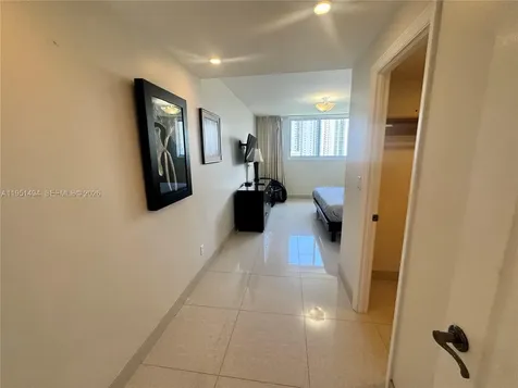 19370 Collins Avenue Sunny Isles Beach FL 33160