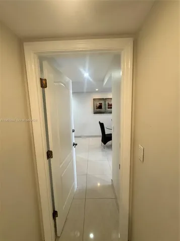 19370 Collins Avenue Sunny Isles Beach FL 33160
