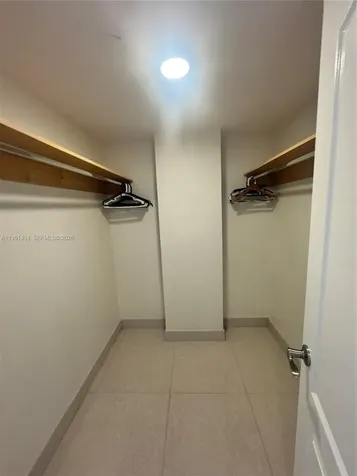19370 Collins Avenue Sunny Isles Beach FL 33160
