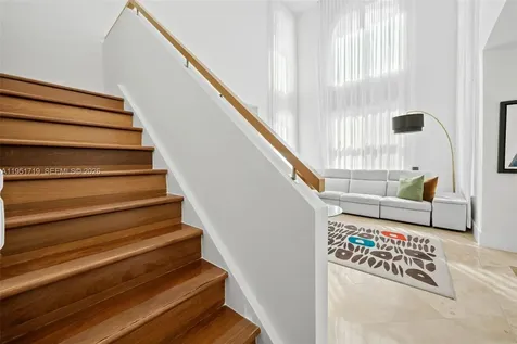 6061 SW 13th Street West Miami FL 33144