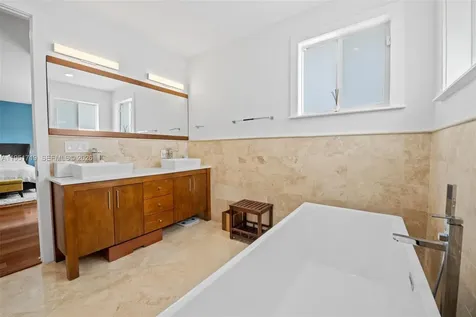 6061 SW 13th Street West Miami FL 33144