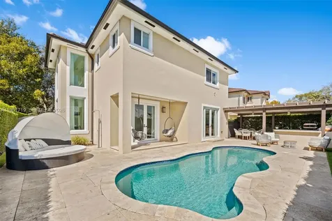 6061 SW 13th Street West Miami FL 33144