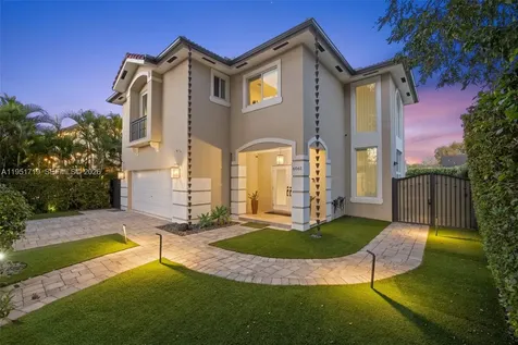 6061 SW 13th Street West Miami FL 33144