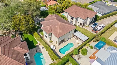 6061 SW 13th Street West Miami FL 33144
