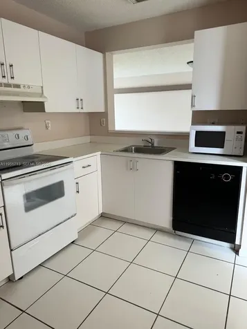 12527 NW 11th Lane Miami FL 33182
