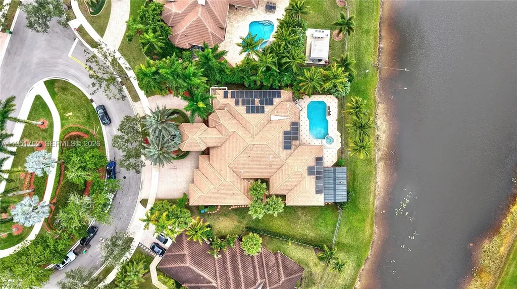 104 Dockside Circle Weston FL 33327