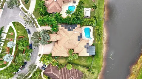 104 Dockside Circle Weston FL 33327