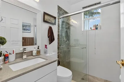 104 Dockside Circle Weston FL 33327