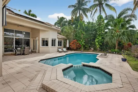 104 Dockside Circle Weston FL 33327