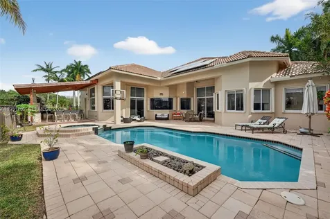 104 Dockside Circle Weston FL 33327