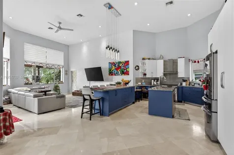 104 Dockside Circle Weston FL 33327