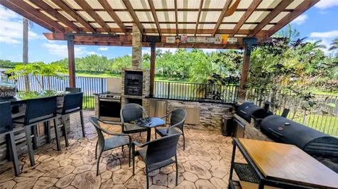 104 Dockside Circle Weston FL 33327