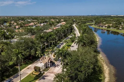 104 Dockside Circle Weston FL 33327