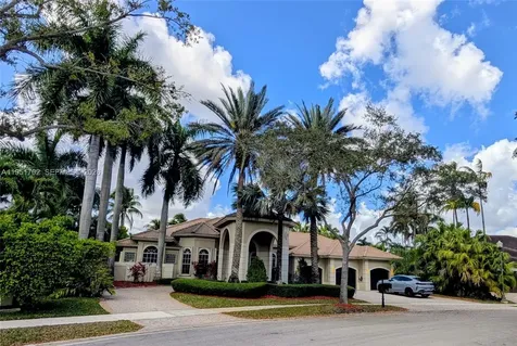 104 Dockside Circle Weston FL 33327