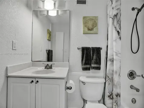 2501 S Ocean Drive Hollywood FL 33019