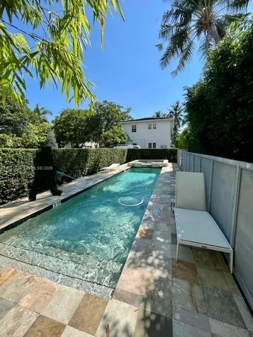 1520 Michigan Avenue Miami Beach FL 33139