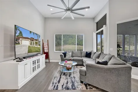 8795 NW 76th Place Tamarac FL 33321