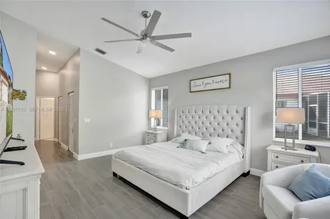 8795 NW 76th Place Tamarac FL 33321
