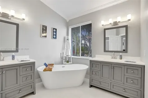 8795 NW 76th Place Tamarac FL 33321