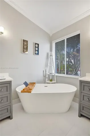 8795 NW 76th Place Tamarac FL 33321