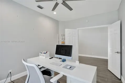 8795 NW 76th Place Tamarac FL 33321