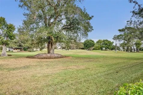 8795 NW 76th Place Tamarac FL 33321