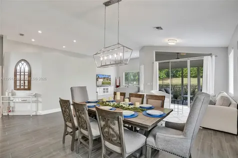 8795 NW 76th Place Tamarac FL 33321