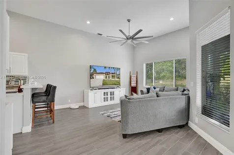 8795 NW 76th Place Tamarac FL 33321