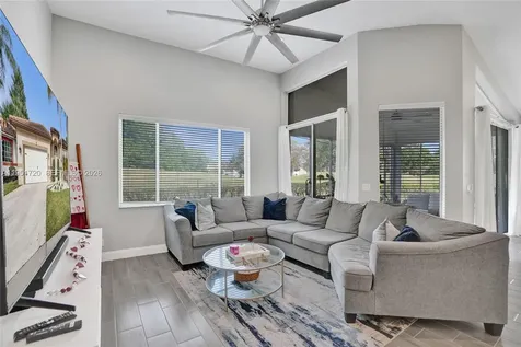 8795 NW 76th Place Tamarac FL 33321