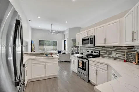 8795 NW 76th Place Tamarac FL 33321