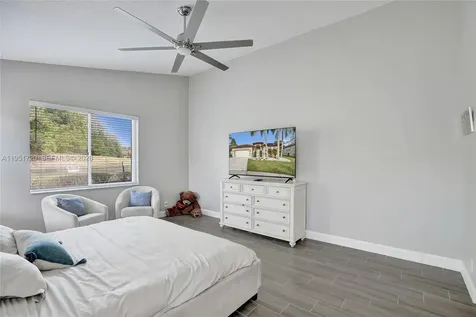8795 NW 76th Place Tamarac FL 33321