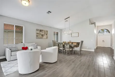8795 NW 76th Place Tamarac FL 33321