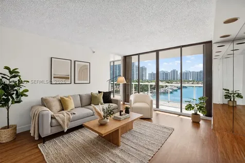 3640 Yacht Club Drive Aventura FL 33180