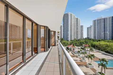 3640 Yacht Club Drive Aventura FL 33180