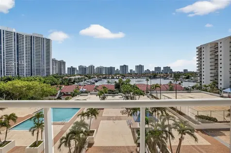3640 Yacht Club Drive Aventura FL 33180