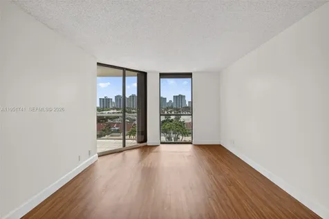 3640 Yacht Club Drive Aventura FL 33180