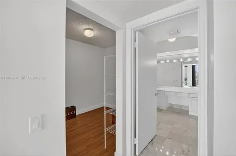 3640 Yacht Club Drive Aventura FL 33180