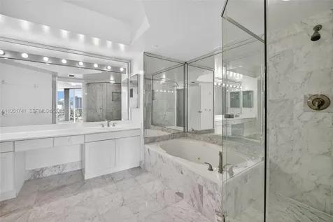 3640 Yacht Club Drive Aventura FL 33180