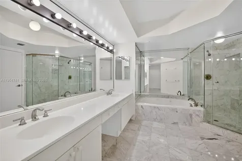 3640 Yacht Club Drive Aventura FL 33180