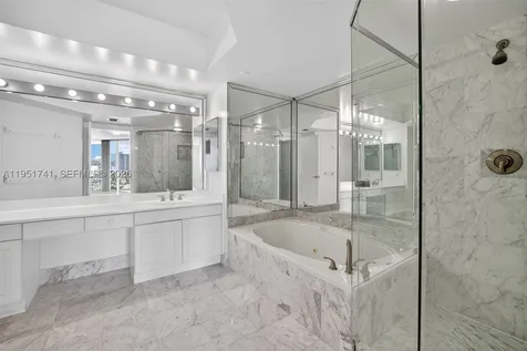 3640 Yacht Club Drive Aventura FL 33180